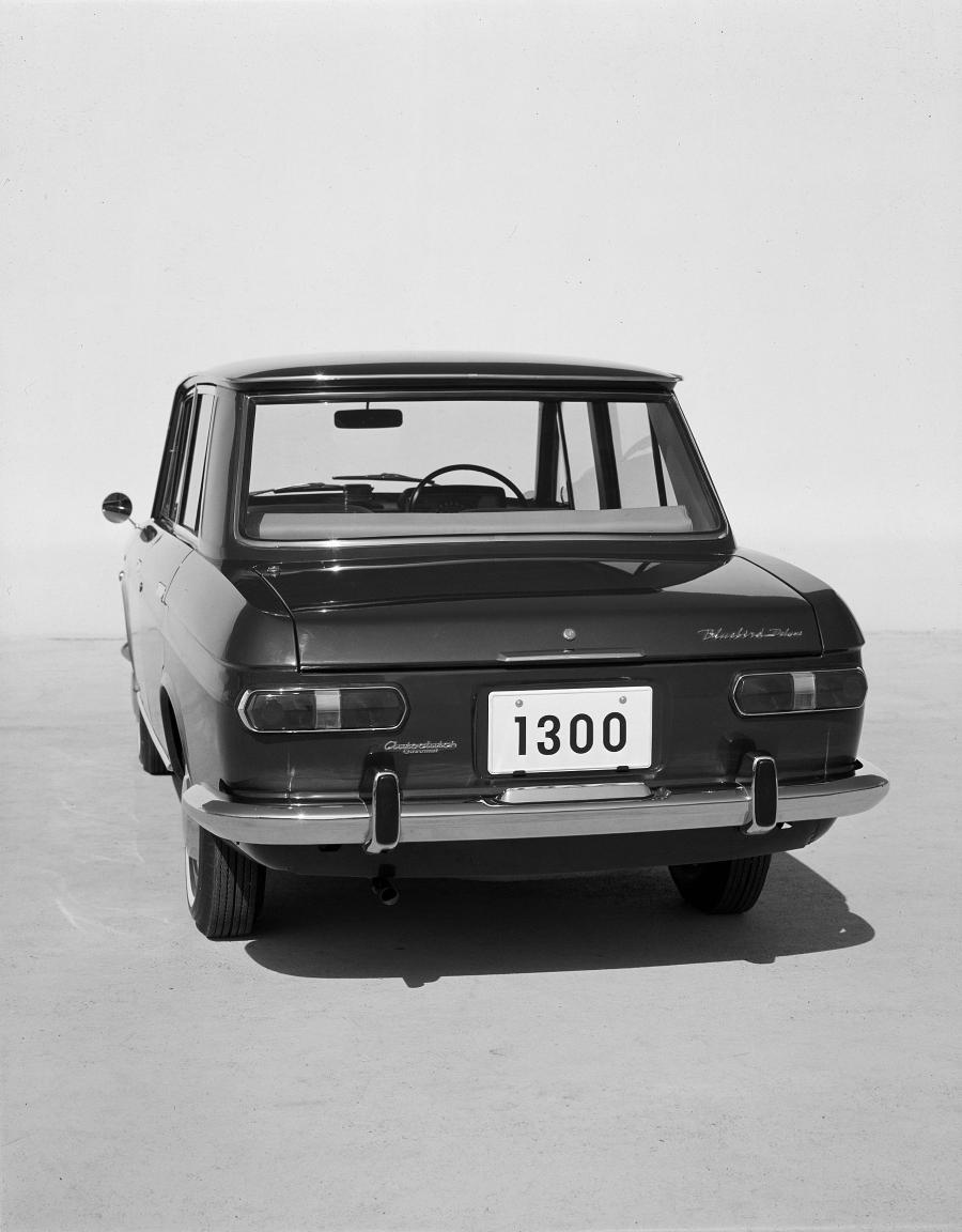 Datsun Bluebird 1963 года  (фото 15 из 18)